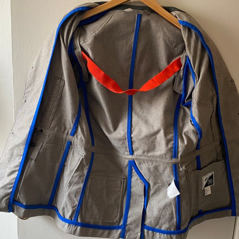H&M Blazer - Picture 3 of 4